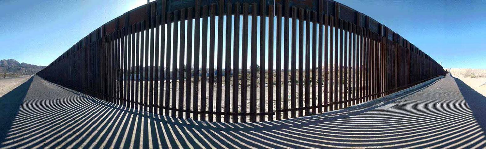 border wall image